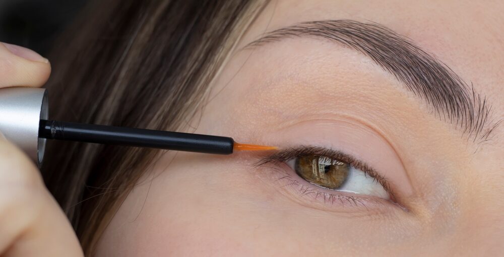 Eyelash thinning causes and treatment illustrated with sparse upper lashes